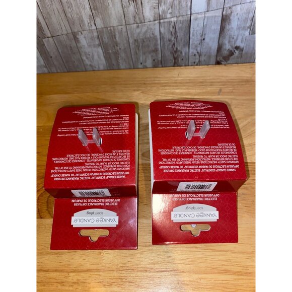 2 Yankee Candle Nightlight Christmas Tree Electric Scent Plug Diffuser Holiday - Picture 4 of 5